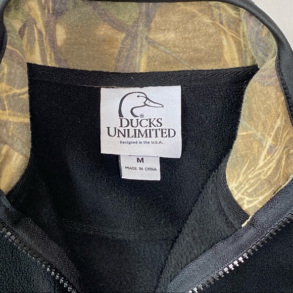 Ducks Unlimited Full Zip Fleece Jacket Black Camo - Picture 4 of 5